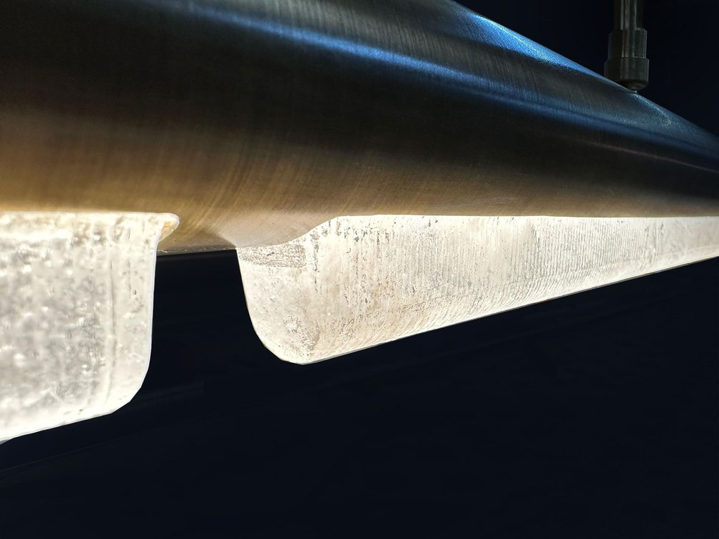 Chalk glass lens detail